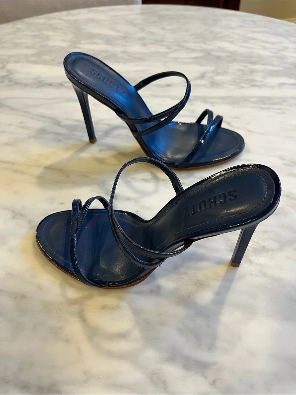 SCHUTZ elegant navy